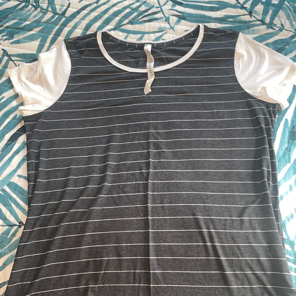 Lululemon T-shirt, size 10